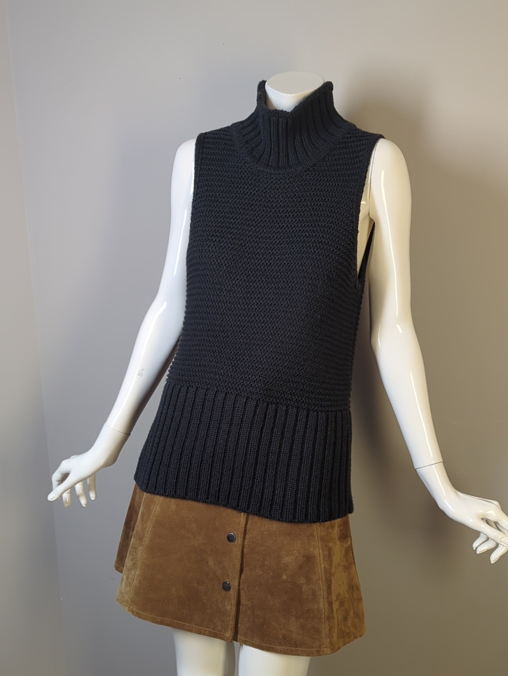 Gap Sleeveless Turtleneck Knit Sweater Vest - Black Cotton Small